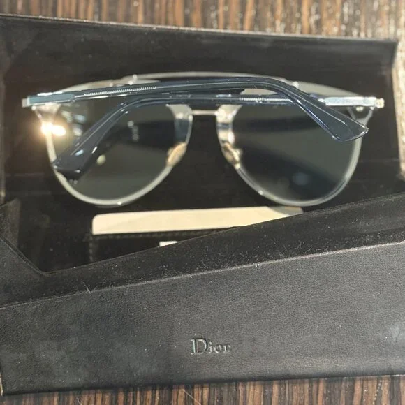 Sunglasses - DIOR - Baby Blue Aviator
